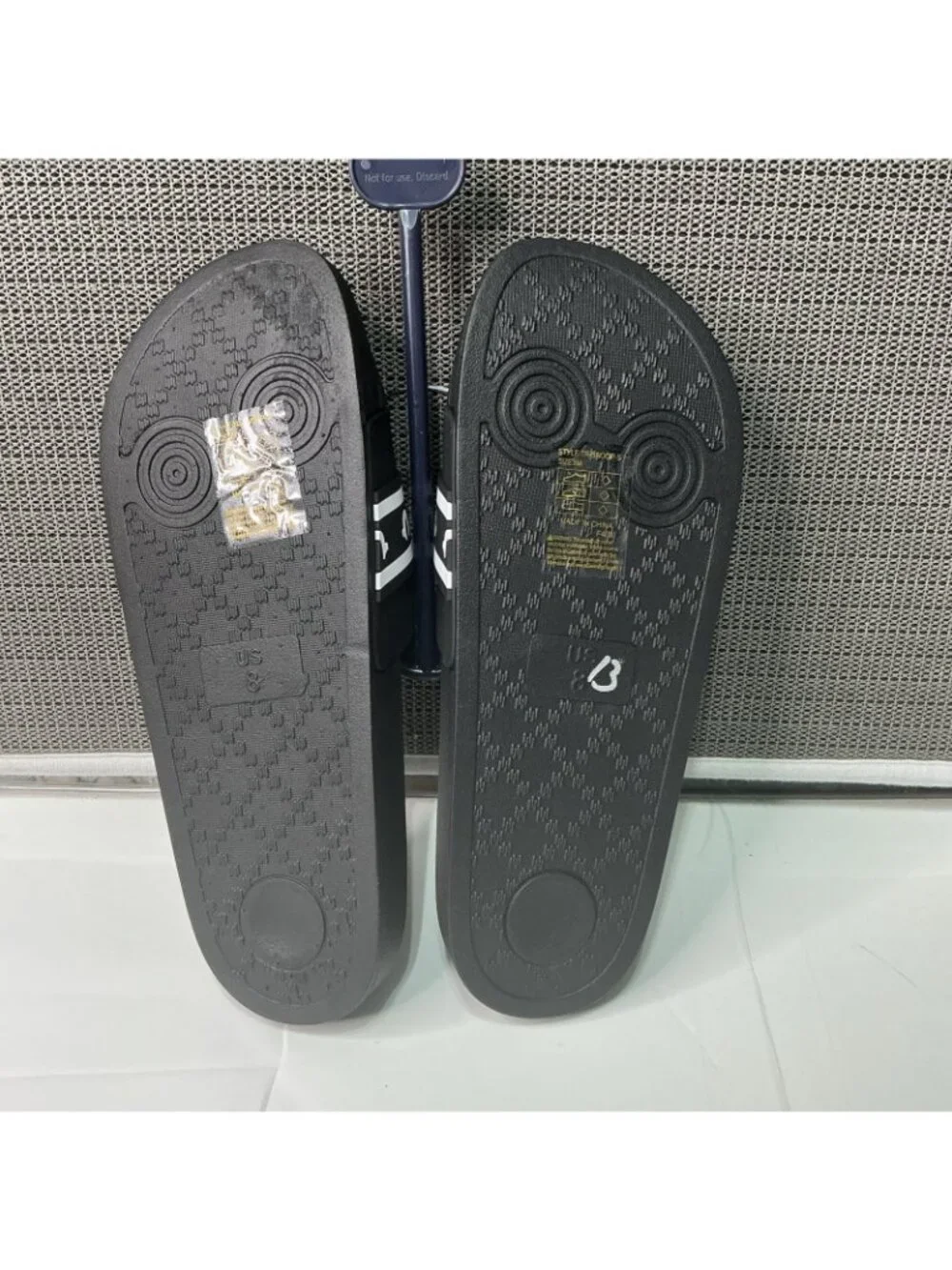 True Religion Men's Size 8 Style TR-Snoop -S Black & White Logo Slide Sandals